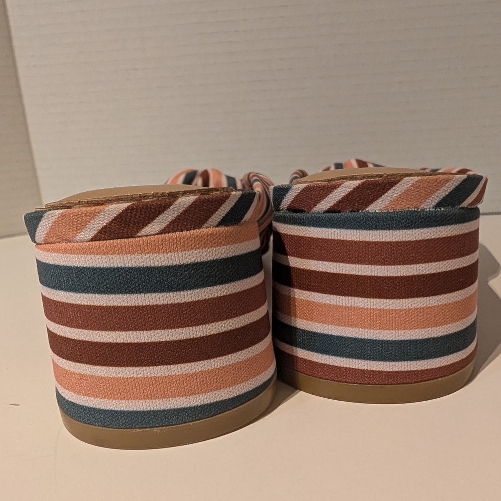 Deltan "Georgie" Striped Sandal Sz. 8.5 - Picture 11 of 11